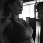 Aisha Sharma Instagram - Time is your biggest ally . 📸 - @mikedesir #blacknwhite #photo #mondaymotivation #monday #nophotoshop #nofilterneeded