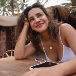 Aisha Sharma Instagram - Wearing your personality on your sleeve is the fastest way to attract birds of a feather. #weekend #weekendvibes #photo #photooftheday #travel #travelgram Goa