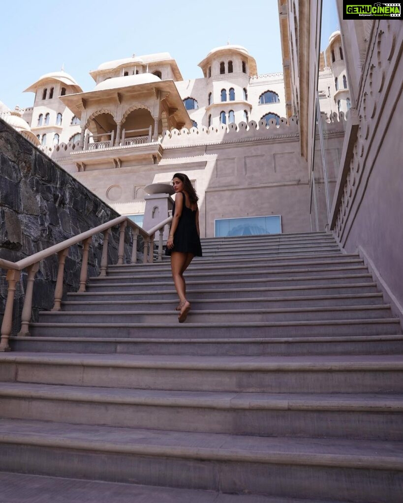 Aisha Sharma Instagram - @fairmontjaipurindia #Fairmont #FairmontHotels #FairmontJaipur #FairmontMoments #AccorLuxe #ALL #Accor #ALLSAFE #photography #photograph #travel #aishatravels Fairmont Jaipur