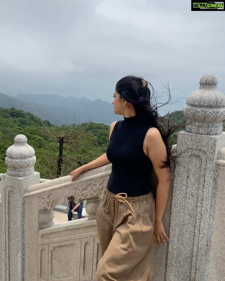 Aishani Shetty Instagram - Breathtaking! 🚠 Ngong Ping Village, Lantau Island