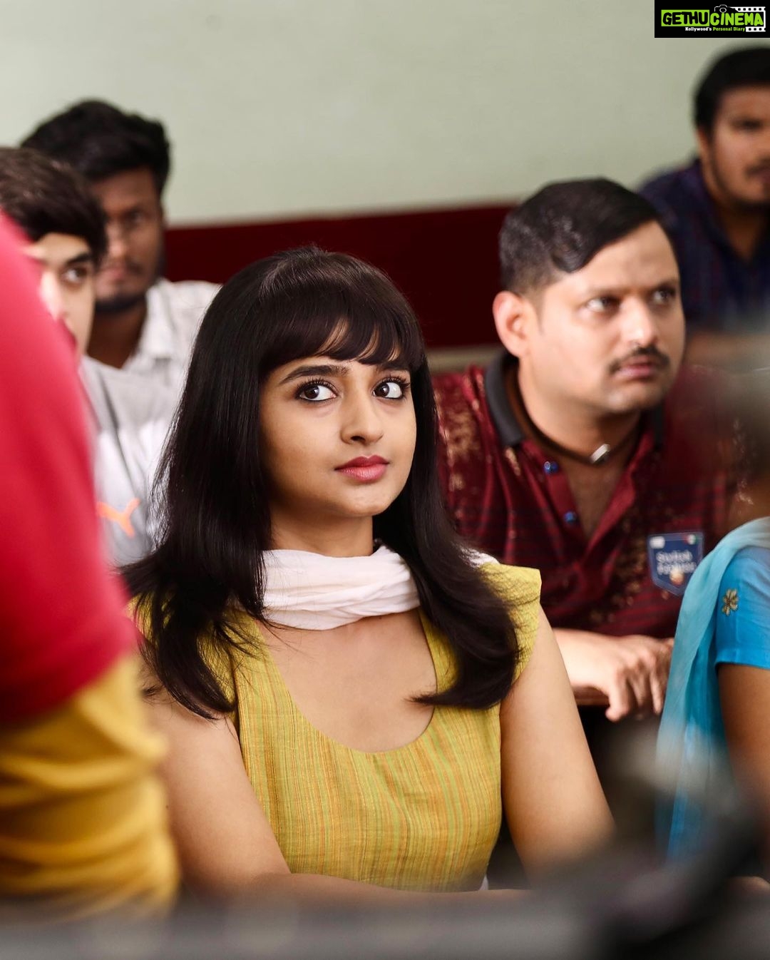 Aishani Shetty Instagram - Hi! Iām Saniha Ponnappa from Madikeri. I want to become a scientist š©š» #HondisiBareyiri releasing on Feb 10th š©š»āš #aishanishetty #hbsaniha