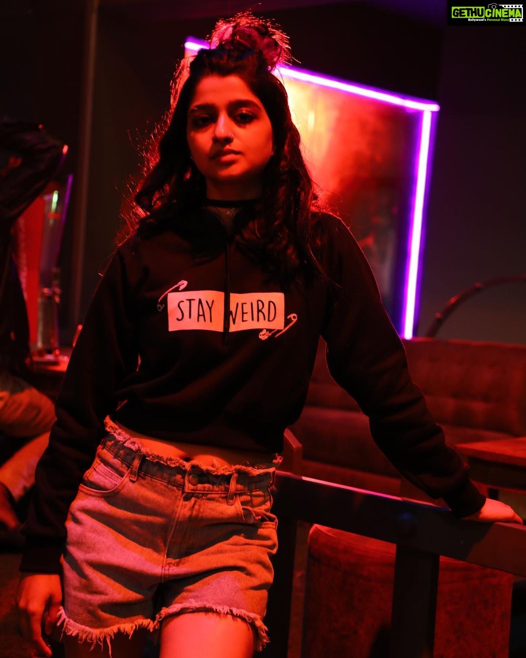 Aishani Shetty Instagram - 🖤♥️ #DharaniMandalaMadhyadolage