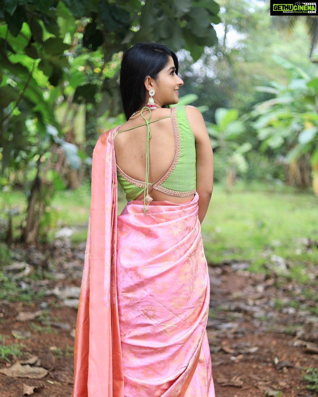 Aishani Shetty Instagram - 💕 #nofilter MUA @glitterglowbynandini Blouse by @studiobellodesign 📷 @yogi_0708