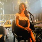 Aishani Shetty Instagram - How it’s all done! 🎤💃🏻 Hoping I can sing more often ☺️ #reminiscing Maatu Maatalle- Link in bio.