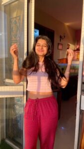 Aishani Shetty Instagram - When it is the golden hour and I need to hurry because my brother has no patience to click my pictures ☀️☀️☀️☀️