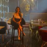 Aishani Shetty Instagram - How it’s all done! 🎤💃🏻 Hoping I can sing more often ☺️ #reminiscing Maatu Maatalle- Link in bio.