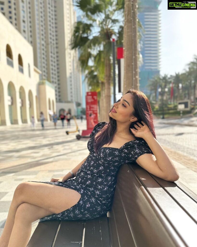 Aishwarya Devan Instagram - Let the wind kiss your face… Dubai, United Arab Emirates