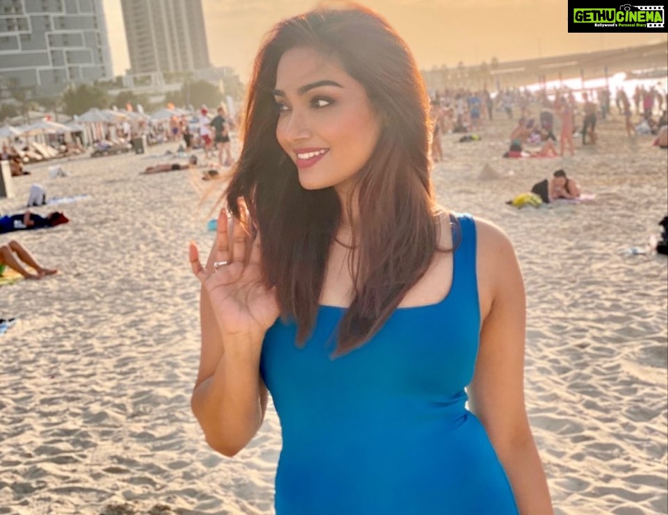 Aishwarya Devan Instagram - 💙 beach hair, don’t care ! #dubai #jbr #sunkissed #mydubai Dubai, United Arab Emirates