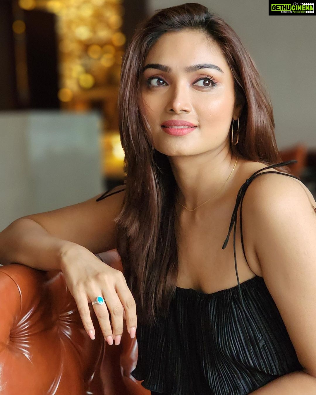 Aishwarya Devan Instagram - #aboutyesterday #instapic #aishwaryadevan Downtown Dubai