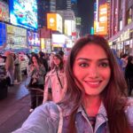 Aishwarya Devan Instagram - #newyork #broadwaynyc #usa🇺🇸 #instapic