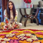 Aishwarya Devan Instagram - #happyonam 🌸🌺🌼