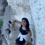 Aishwarya Lekshmi Instagram - This was one of the most beautiful things i did for myself. And like Phoebe from Friends , i did not even have a “Pla “ ( of a Plan) . But i met some amazing souls, ate yumm grain bowls , did pilates , wandered aimlessly through the beach , stared curiously at the architecture and the people , their customs, wondered how on Earth is Bali so similar to Kerala , sat and thought and thought until brain stopped . And moved not because i had to or was bound by time constraints but because i felt like . I would like to believe Bali helped put a lot of pieces together , make sense of what was happening in my life and helped me through a particularly difficult mind-space . And i owe it to cinema that i could afford to make an impromptu trip like this . Gratitude in abundance for everything thats happening and is in store ♥️ And like they say , Life is tricky baby, Stay in your Magic . PS : Thankyou for coming to my TedTalk 🤓 Canggu, Bali, Indonesia