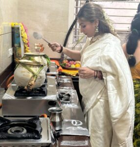 Aishwarya R. Dhanush Instagram - Hope you and your loved ones had a memorable #pongal 🌾🌞✨..may god bless everyone with only happiness, peace and prosperity in abundance 🙏🏼😇