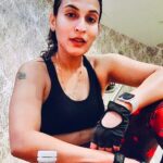Aishwarya R. Dhanush Instagram - Stay motivated everyday You have got this ! Smile 😊 and slay💪🏼 Love yourself come what may👊🏼 Think n feel this and nothing stands your way! #mondaymood