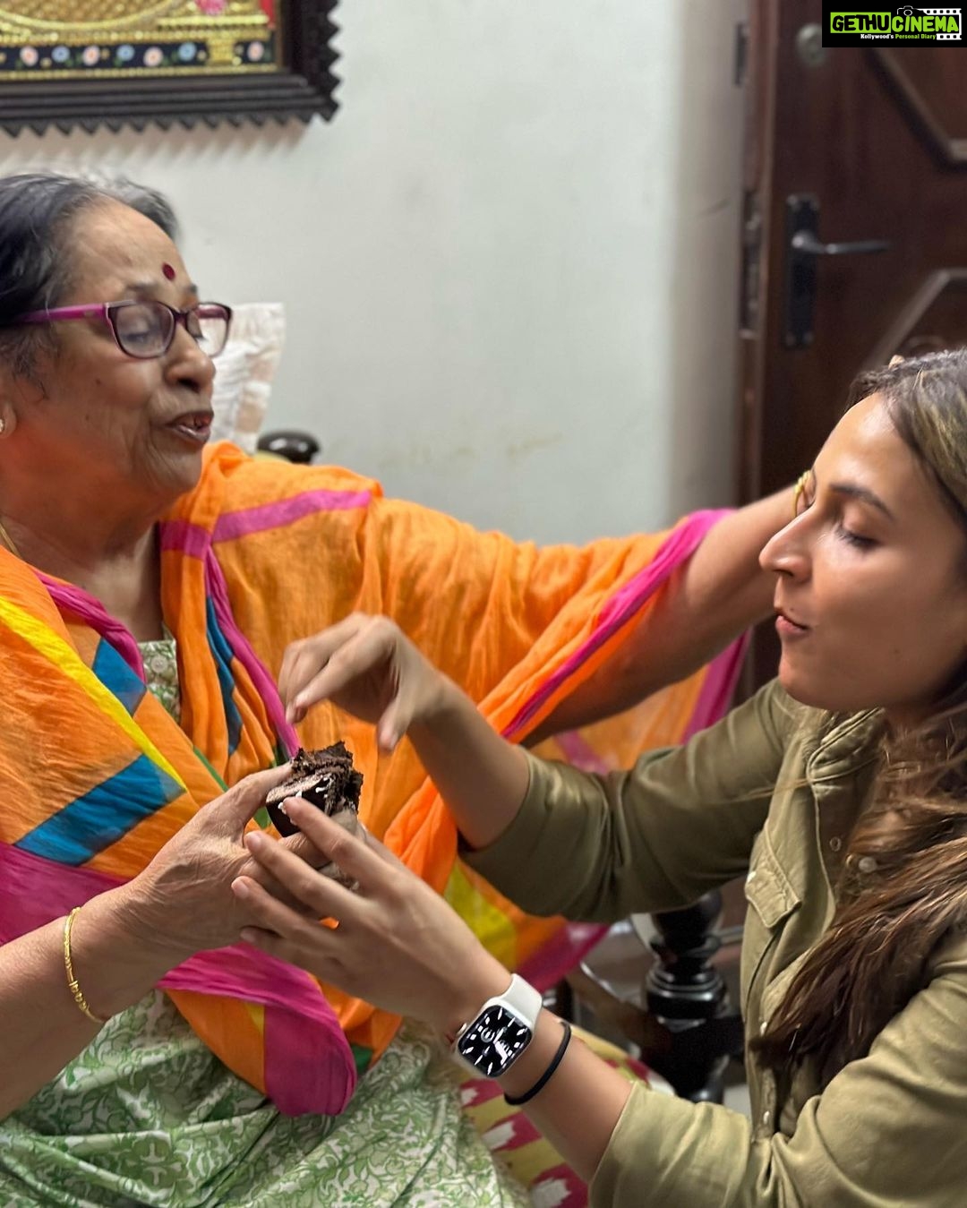 Aishwarya R. Dhanush Instagram - January has raced past already n so much to be thankful for…February has started off so blessed with me being able to celebrate the birthday of two most amazing women in my life this week..one a grandmother figure who teaches me strength n the other like a mother,mentor and more to me … #momentstocherish❤️