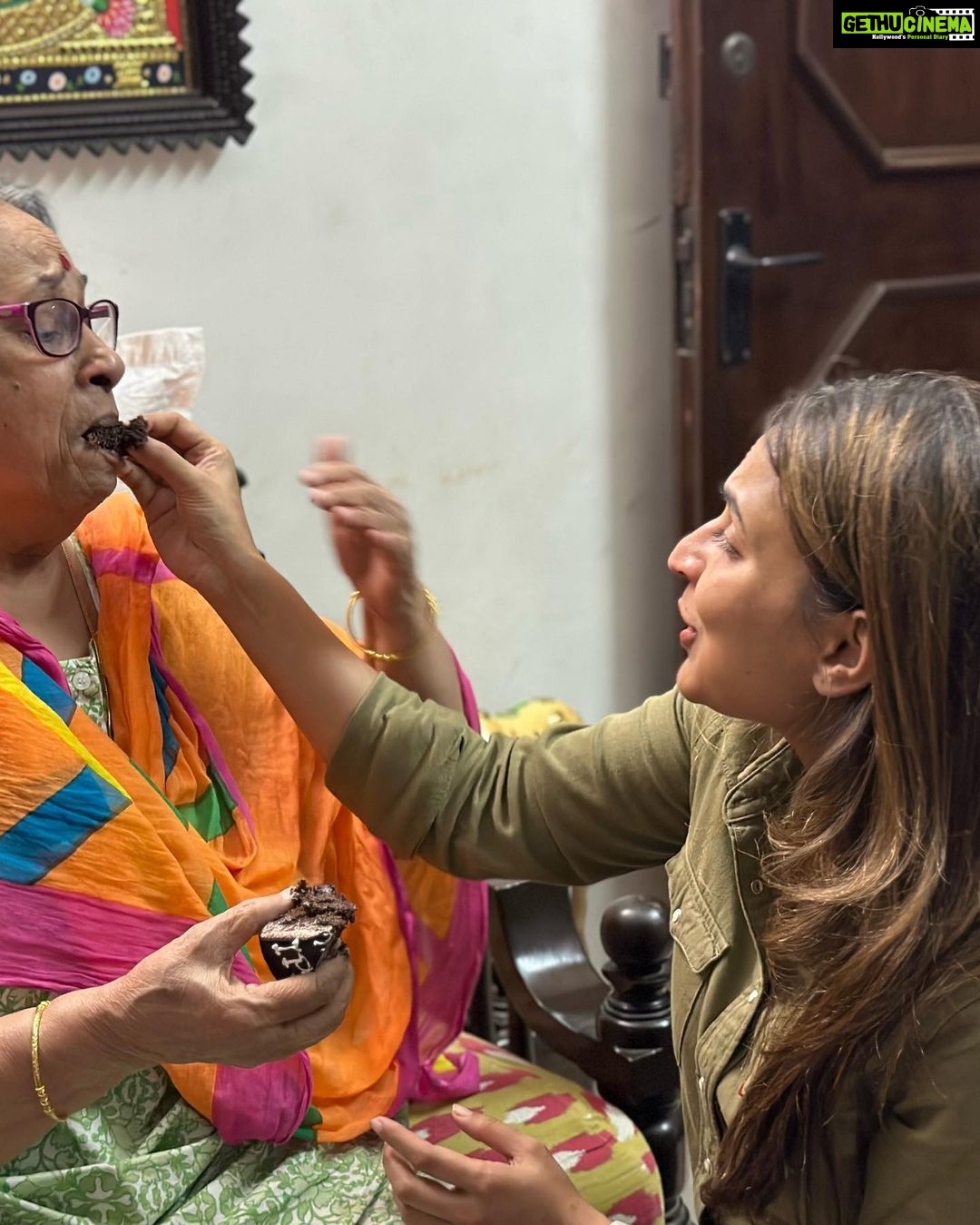 Aishwarya R. Dhanush Instagram - January has raced past already n so much to be thankful for…February has started off so blessed with me being able to celebrate the birthday of two most amazing women in my life this week..one a grandmother figure who teaches me strength n the other like a mother,mentor and more to me … #momentstocherish❤️