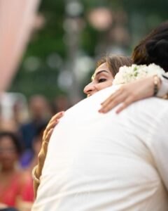 Aishwarya R. Dhanush Instagram - Perfect wedding
Perfect match 
Perfect smiles and hugs
When you are at a wedding where you are there as the bride’s and the groom’s side is sheer joy ! Wishing my dear @gauthamramkarthik and @manjimamohan a world of happiness through this beautiful journey they have begun with such simplicity maturity and class #friendslikefamily❤️