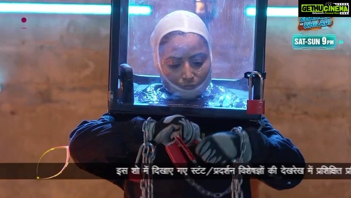 Aishwarya Sharma Bhatt Instagram - Aishwarya karne jaa rahi hai ek aisa stunt jisse lagne wali hai stage par aag. 🔥 Dekhiye #KhatronKeKhiladi, aaj aur kal raat 9 baje, sirf #Colors par. #KKK13 #KhatronKeKhiladi13 @itsrohitshetty @msarenaofficial @aisharma812