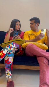 Aishwarya Sharma Bhatt Instagram - #ganpatibappamorya 🙏🏽 New favourite song !! ❤️ #aishwaryasharma #neilbhatt #neilkiaish #ganpati2023 #ganeshchaturthi #ganpatifestival #trendingreels #trendingsongs #reelitfeelit