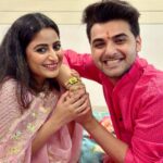 Aishwarya Sharma Bhatt Instagram - Happy Rakshabandhan ❤️🤗🙏🏻 #aishwaryasharma #vihanverma #sharmaverma #bhaibehen #rakshabandhan #rakshabandhan2023