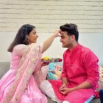 Aishwarya Sharma Bhatt Instagram - Happy Rakshabandhan ❤️🤗🙏🏻 #aishwaryasharma #vihanverma #sharmaverma #bhaibehen #rakshabandhan #rakshabandhan2023