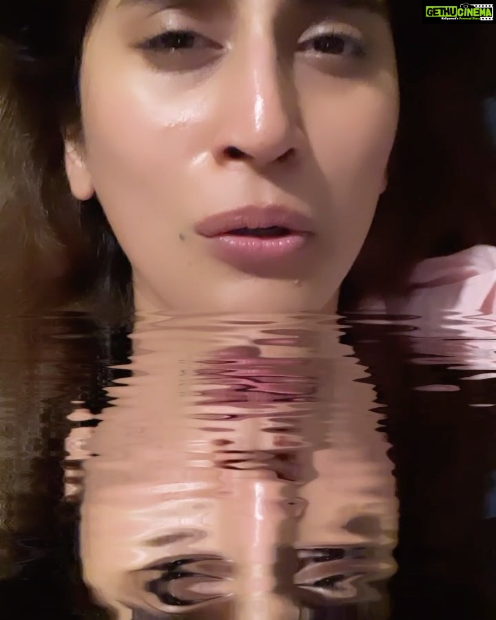 Akasa Instagram - kasa dump • • • • • • • • • • • • • • • • • • #akasa #akasasingh #akasasing #akasakebesties #akasians #trending #love #fyp #explore #fashion #ootd #femininegoddess #trendingreels #naagin #shringaar #biggboss #thick #punjaban #trendingsongs