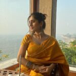 Akasa Instagram - menu v aaunda kudi banna ok? 🙆🏻‍♀️ • • • thank you for the sari, for tying the sari and for taking the pictures @vj_nikon 🫶🏼 • • • • • • • • • • • • • • • • • • • • • • • • • • • • • #akasa #akasasingh #akasasing #akasakebesties #akasians #trending #love #fyp #explore #fashion #ootd #femininegoddess #trendingreels #naagin #shringaar #biggboss #thick #punjaban #trendingsongs #travel #sari #indian
