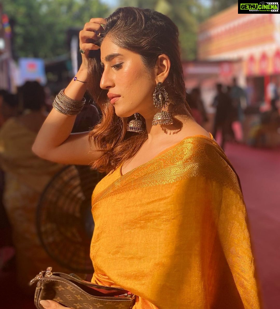 Akasa Instagram - menu v aaunda kudi banna ok? ππ»ββοΈ β’ β’ β’ thank you for the sari, for tying the sari and for taking the pictures @vj_nikon π«ΆπΌ β’ β’ β’ β’ β’ β’ β’ β’ β’ β’ β’ β’ β’ β’ β’ β’ β’ β’ β’ β’ β’ β’ β’ β’ β’ β’ β’ β’ β’ #akasa #akasasingh #akasasing #akasakebesties #akasians #trending #love #fyp #explore #fashion #ootd #femininegoddess #trendingreels #naagin #shringaar #biggboss #thick #punjaban #trendingsongs #travel #sari #indian