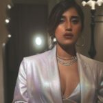 Akasa Instagram - pal do pal, kya mile, mil gayi.. pareshaani 🌪️ • • • • 📸: @mnvlade @themediatronic • • • • • #akasa #akasasingh #akasasing #akasakebesties #akasians #trending #love #fyp #explore #fashion #ootd #femininegoddess #trendingreels #naagin #shringaar #biggboss #thick #punjaban #trendingsongs Fairmont, Jaipur