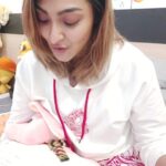 Akshara Reddy Instagram – Me trying to get the lyrics right 🤣🤣 “guggu the singer” 🤪😜🤣🙊