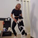 Akshara Reddy Instagram - My dancing partner 🤪🐶 #aksharareddy #biggbossakshara #biggboss