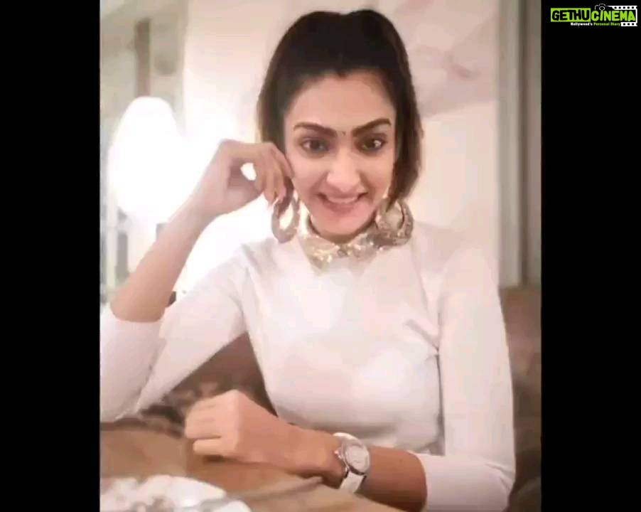 Akshara Reddy Instagram - #repost @_inder_sam shared a video on Instagram: “💕💕 #bb #biggboss5tamil #biggboss#kamalhaasan #VijayTelevision …” • Jan 31, 2022 at 1:39pm UTC