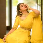 Akshara Reddy Instagram – Mua: @contourbynaveena 
Hair: @paviartistry_
Designer: Mua: @contourbynaveena 
Hair: @paviartistry_
Designer: @_.rubeenavogueofficial 
Jewellery: @fineshinejewels
Photographer – @camerasenthil
Organized by @rrajeshananda 

#Akshara #aksharareddy #biggbossakshara #guggu  #bigbosss5tamil #biggbosstamil #biggbossakshara  #actor #model