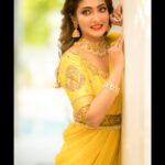 Akshara Reddy Instagram – Mua: @contourbynaveena 
Hair: @paviartistry_
Designer: Mua: @contourbynaveena 
Hair: @paviartistry_
Designer: @_.rubeenavogueofficial 
Jewellery: @fineshinejewels
Photographer – @camerasenthil
Organized by @rrajeshananda 

#Akshara #aksharareddy #biggbossakshara #guggu  #bigbosss5tamil #biggbosstamil #biggbossakshara  #actor #model