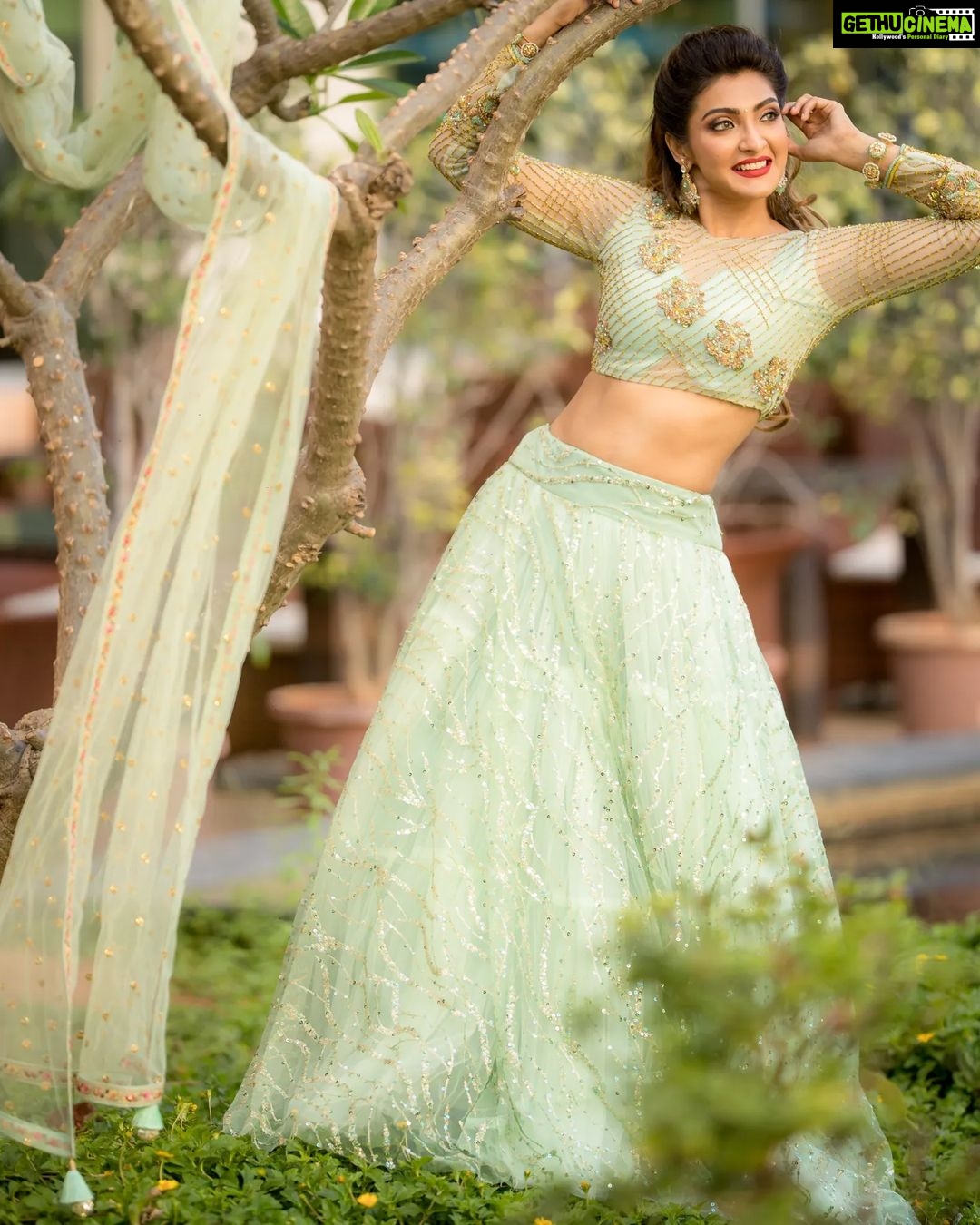 Akshara Reddy Instagram - Happy Women's day guys...🧡🧡 Feel beautiful, everyday! Shine on , always 💎 Makeup - @pavash_ , @yolo.offl Hair - @mani_stylist_ Jewellery- @konikajewellery Costume: @mabia_mb Assisted by - @mahasacademy students Photographer - @camerasenthil Location- @somersetchennai Organized by @rrajeshananda #Akshara #aksharareddy #aksharabiggboss #taskqueen #fitnessqueen #beautyqueen #beautypageantwinner #internationalbeautypageant #guggu #guggupapa #bigbosss5tamil #biggbosstamil #bigboss #getfitwithakashra #fitnessfriday #womensday #strongwomen #instareels #instareelsindia #actor #model #modelshoot