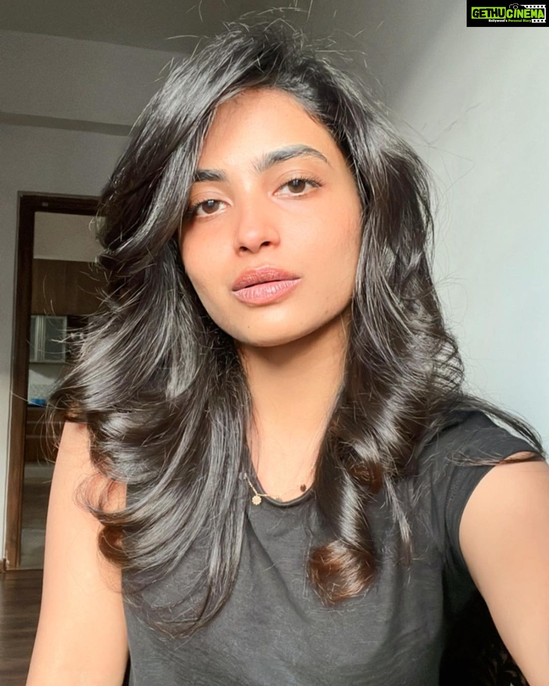 Alekhya Harika Instagram - Saturday Vibes , Cue the cute cut 🫰🏻