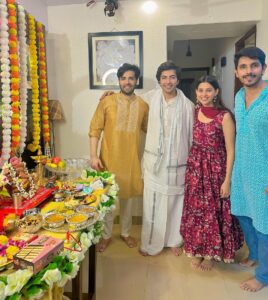 Alice Kaushik Instagram - “May the divine presence of Ganesha fill your home with love and positivity.”
“Ganpati Bappa Morya! 
#reunion #ganpatibappamorya #ganpati #ganpatifestival #pandyastore #ganpatibappa
