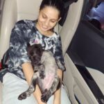 Alice Kaushik Instagram - Post vaccine sleep on mumma ❤️ #lastnight #firstvaccine #peppy 📷: @kanwardhillon_ 😘