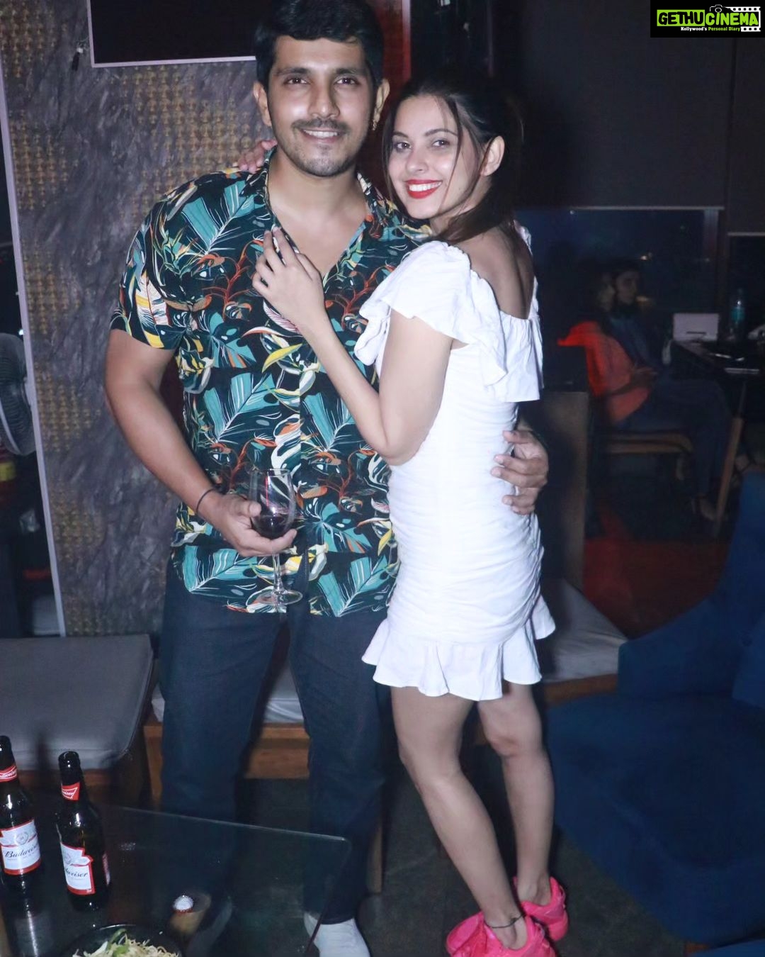 Alice Kaushik Instagram - My arm candy for life ππ«Άπ» Kanwar π