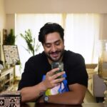 Aly Goni Instagram – Practice makes a man perfect toh sabko pata hai, but successful wohi log hote hai jo ye karte bhi hai! Aur life ho ya poker consistency bohat zaroori hai mere bhai! Ab jin logon ne mujhse poker ke baare me pucha unko mai bas 2 cheeze bolunga…Accha hand banao ya apne se accha hand fold karao! Aur ab batao how many chips I won in this hand?🤔

#PokerLife
#PokerWorld
#PokerGrind
#PokerFame
#PokerHustle
#PokerMaster
#PokerDreams