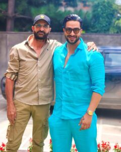 Aly Goni Instagram - Kashmirrr dump lelo guysss 🥸