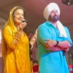Ameesha Patel Instagram - Posted @withregram • @yogenshah_s Iconic Jodi of Tara and sakina get fans going crazy in delhi where the 2 promoted GADAR 2 last evening and crowds went Beserk seeing the 2 stars