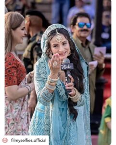 Ameesha Patel Instagram - Posted @withregram • @filmyselfies.official What a STUNNING way and PERFECT place to promote movie like Gadar-2 👍 Ameesha's look is also STUNNING 🫶
.
.
.
.
#ameeshapatel #sunnydeol #gadar2 #gadar #wagahborder #amritsar #bollywood