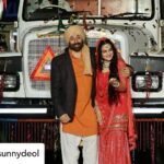 Ameesha Patel Instagram - Posted @withregram • @iamsunnydeol Memorable moments from #Gadar2Trailer Launch How did you like the trailer , comment your favourite moments. Thank you all for your love to #TaraSingh , see you in cinemas on 11th August