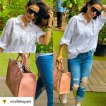 Ameesha Patel Instagram – Posted @withregram • @viralbhayani The ever stylish and super cool ameesha patel spotted entering a dubbing studio