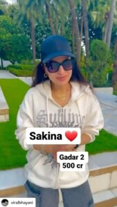 Ameesha Patel Instagram - Posted @withregram • @viralbhayani Ameesha our v own sakina personally want to thank audiences all over the world for giving so much love to Tara and sakina for gadar 2