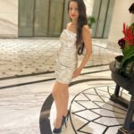 Ameesha Patel Instagram - CALCUTTA …, thank u for all the love last nite !!! Work Mode 💖💖.. short but lovely stay 👍🏻👍🏻