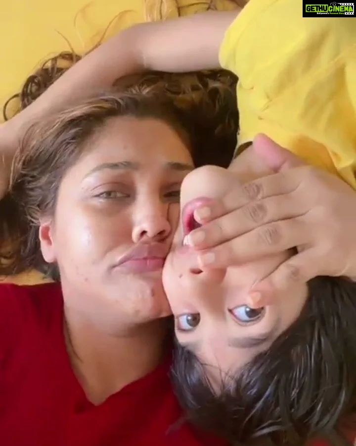 Amrapali Gupta Instagram - @amrapalliyashsinha Kabirchik 🥺! Cuties 🥰♥️ #amrapaliyashsinha #kabirsingh #amrochka💕 #kabirchik❤️ #amraqid2 #love♥️ #cuties😍