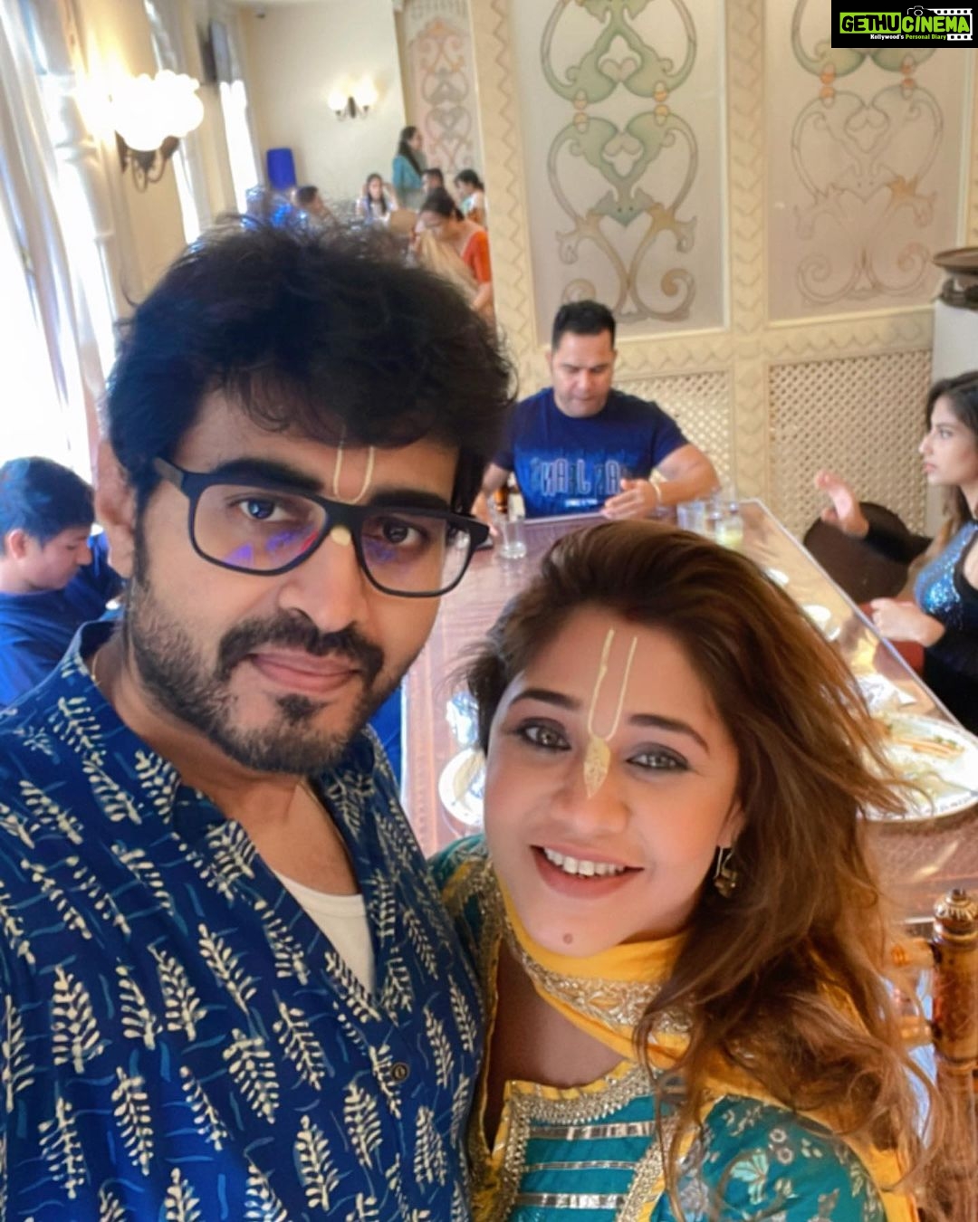Amrapali Gupta - 9.9K Likes - He is funny 😄 don’t you think..?
