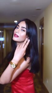 Amrita Rao Instagram - This Song 😍

Does anyone know what language is this?

#trendingreels #trending #trendingsongs #kiliyekiliye